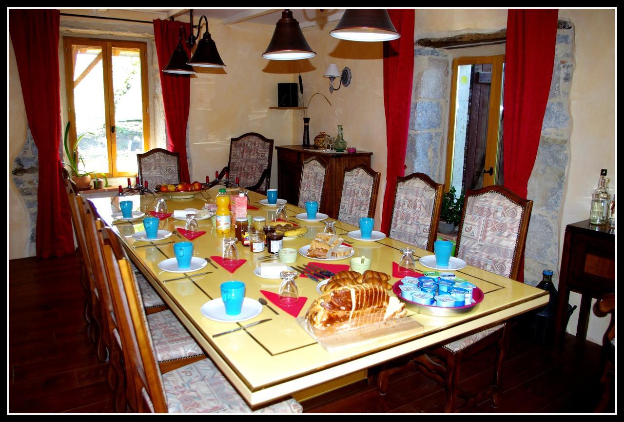 La Prade Basse 82 Bed & Breakfast Saint-Antonin Ngoại thất bức ảnh